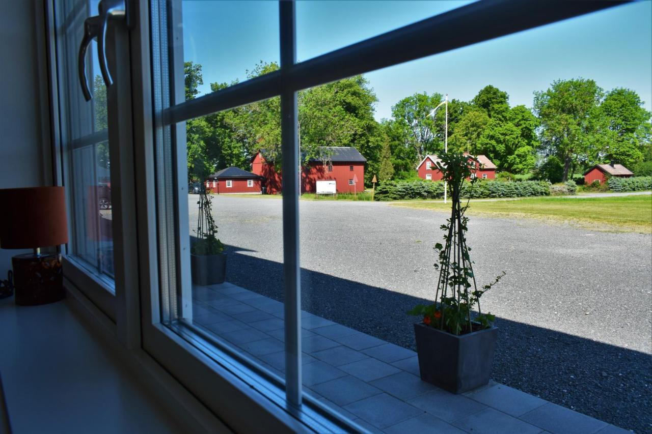 Närebo Gårdshotell Lidköping Exteriör bild